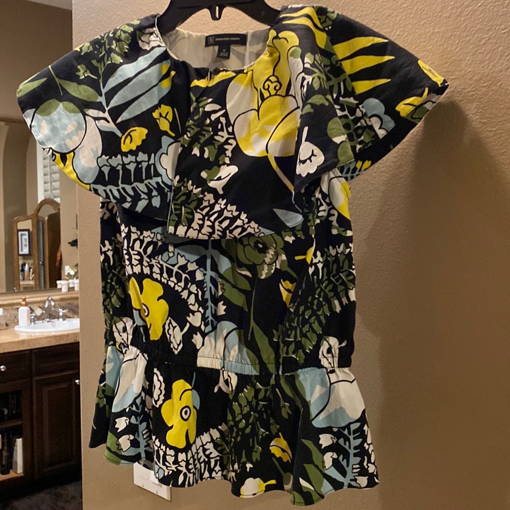 Inc size medium shirt